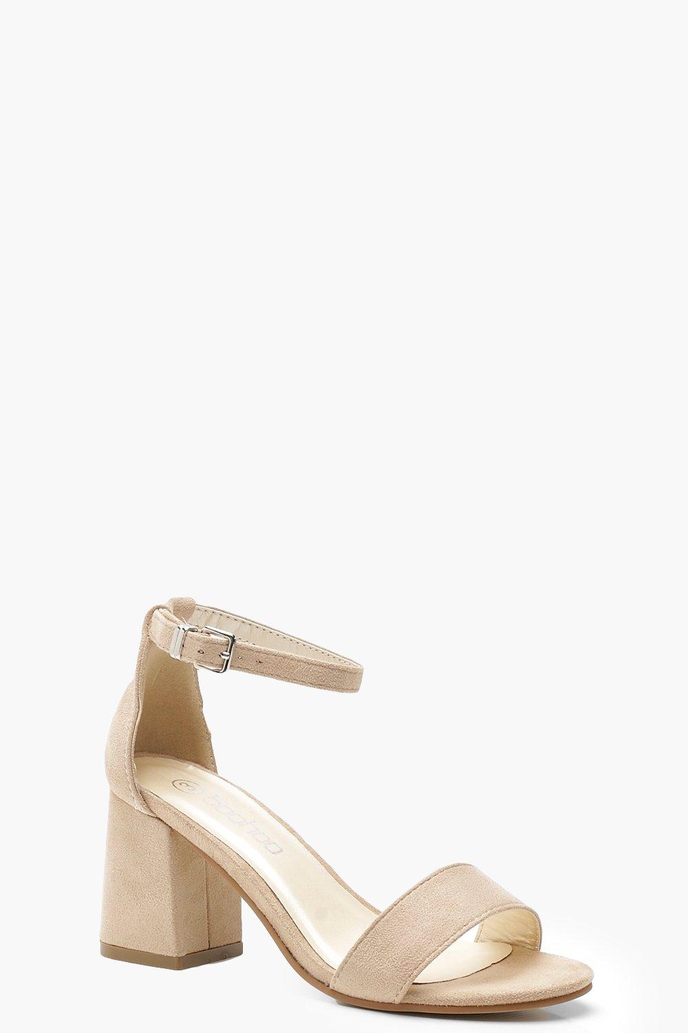 boohoo nude shoes