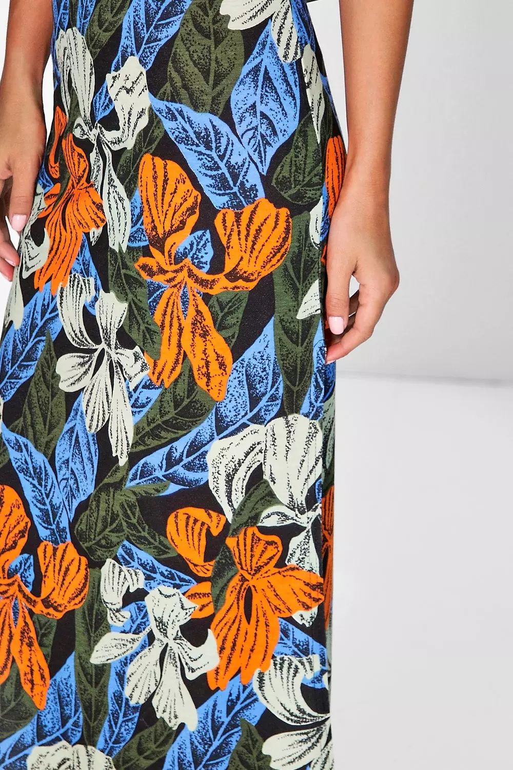Multi Luna Leaf Print Double Split Maxi Skirt alternative image