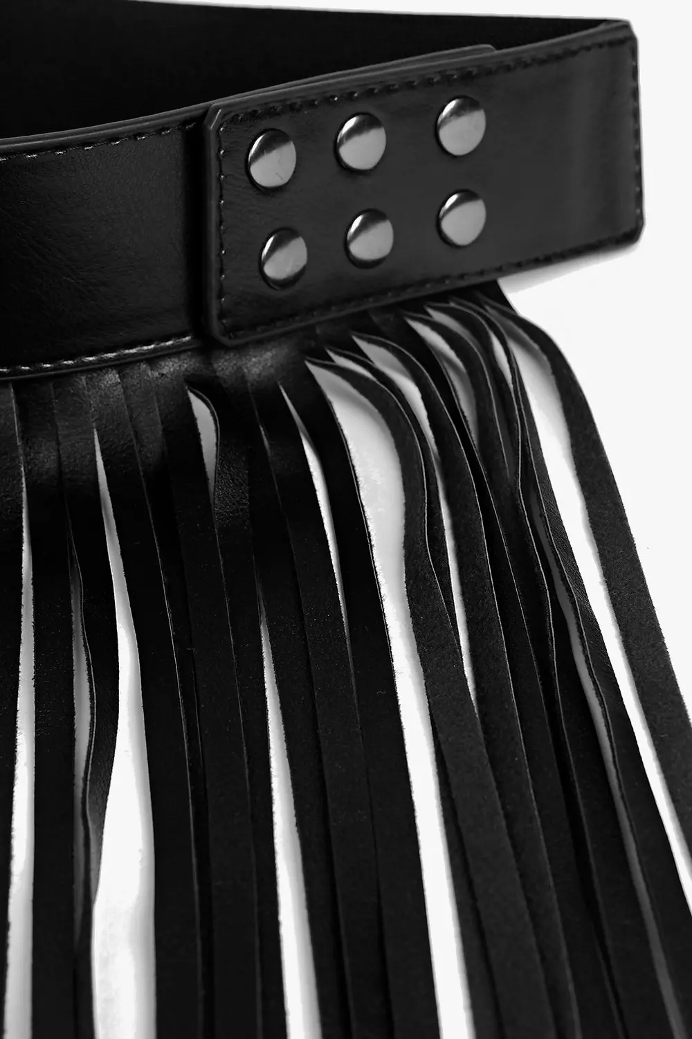 Long clearance fringe belt