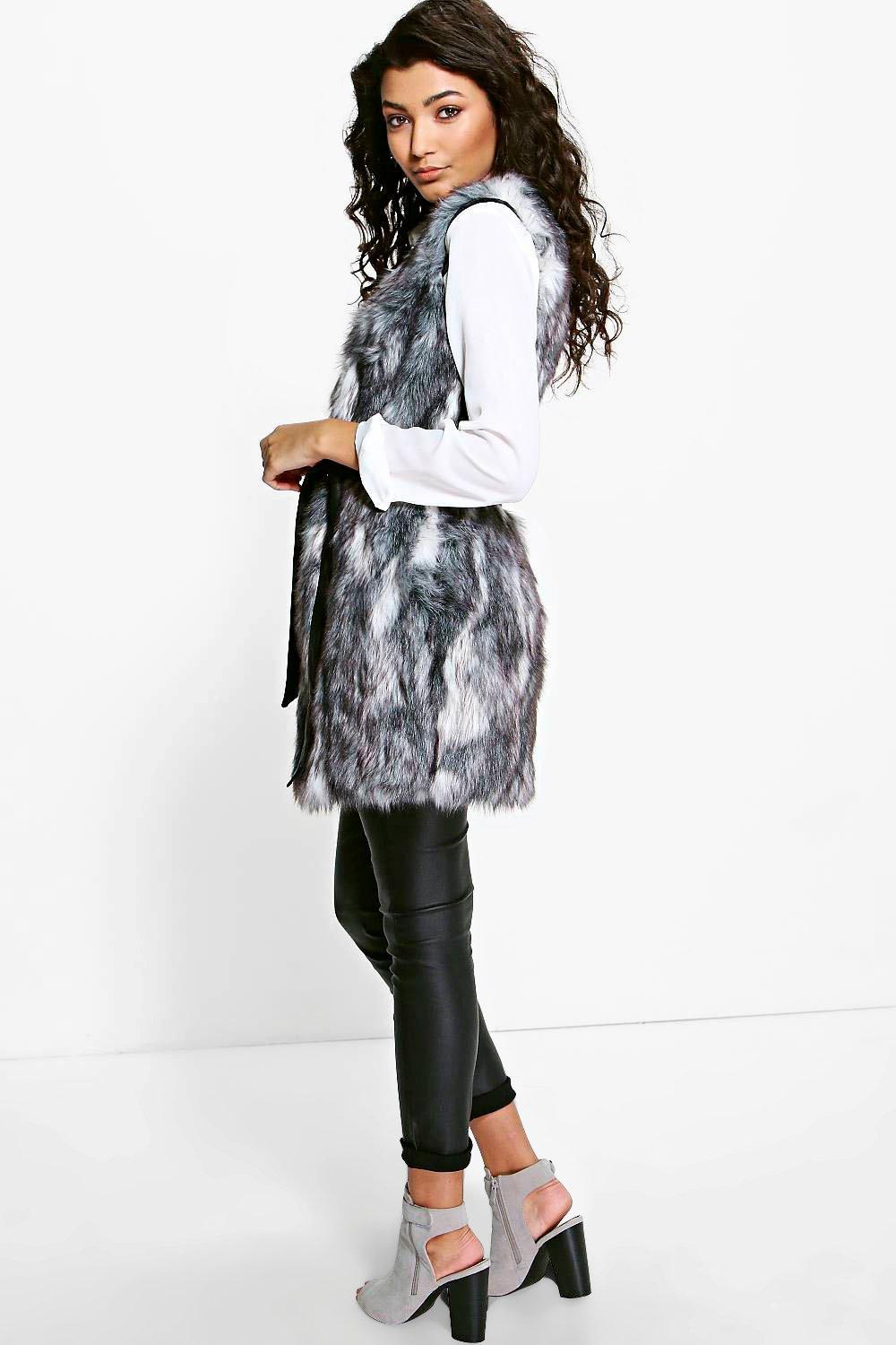 Boohoo faux hot sale fur gilet