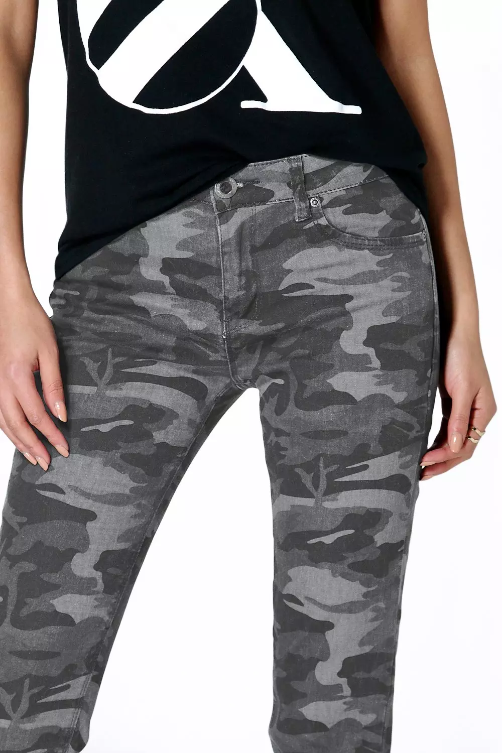 Camo print skinny on sale jeans