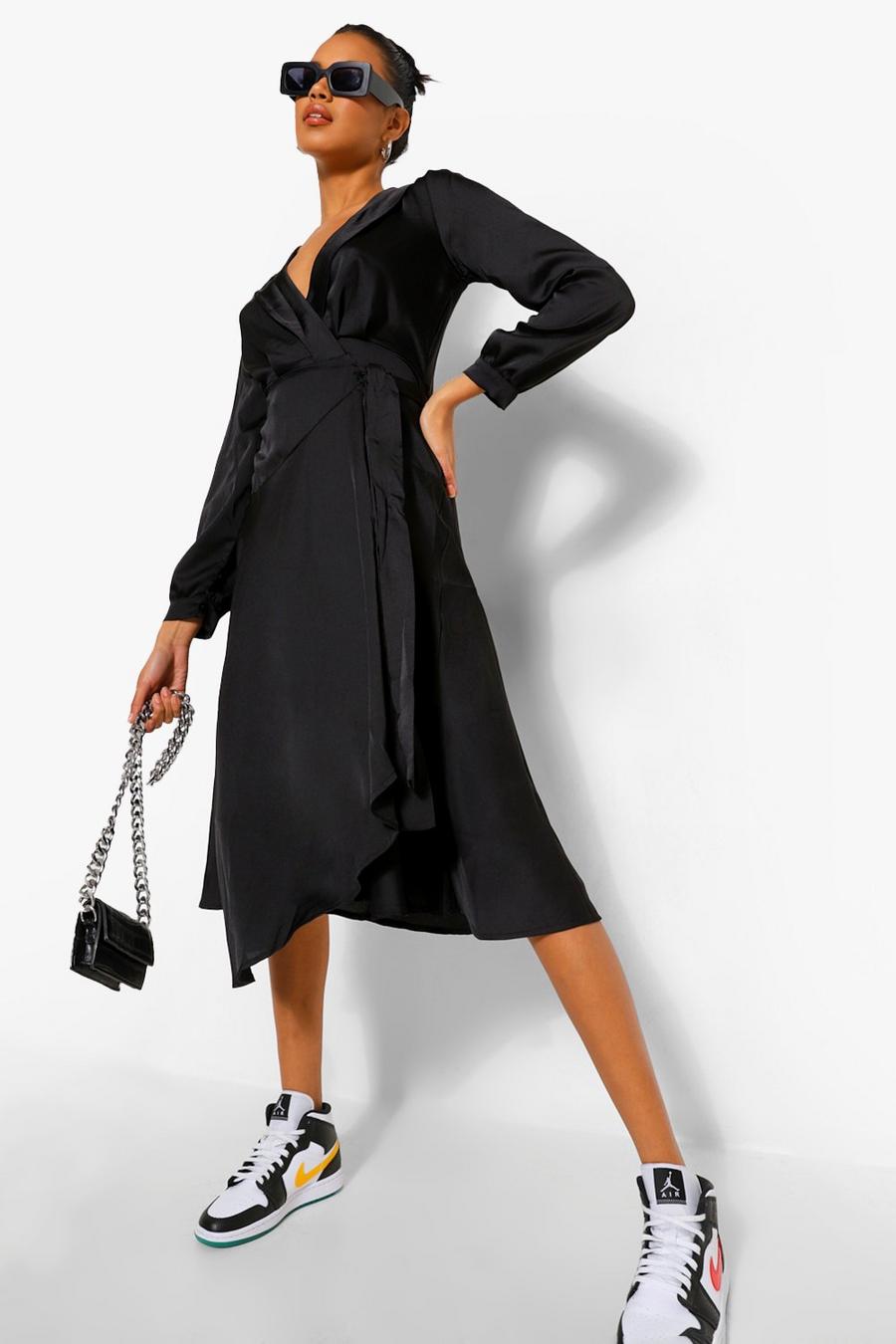 שחור שמלת חצאית מקסי מסאטן עם מעטפת בחזית image number 1