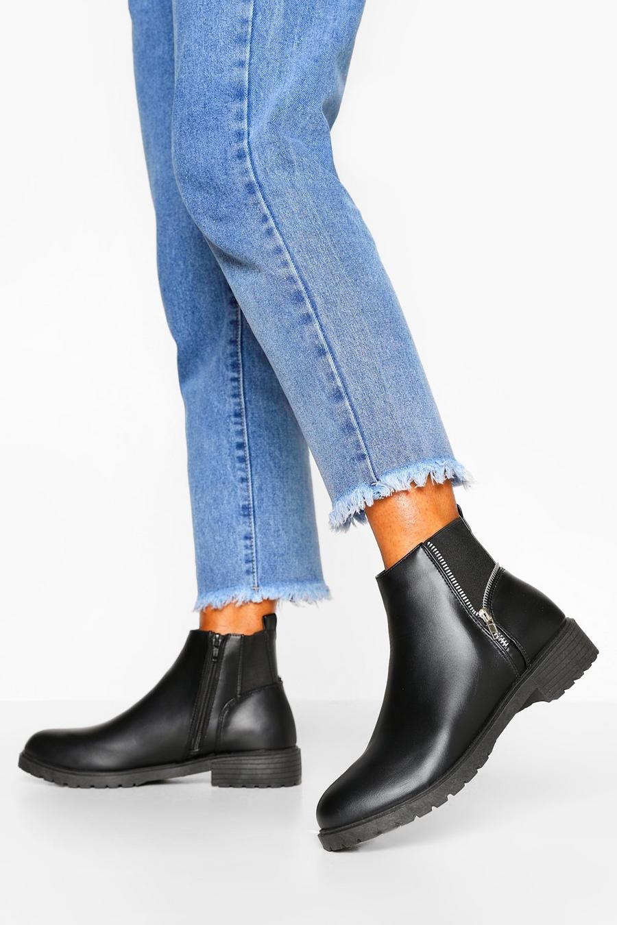 Black Wide Fit Zip Side Detail Chelsea Boots image number 1