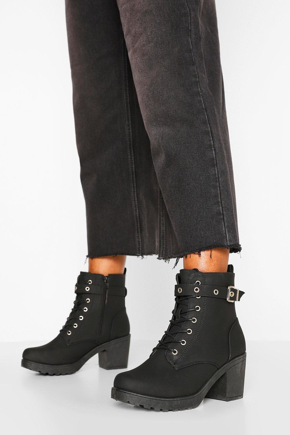 boohoo buckle boots