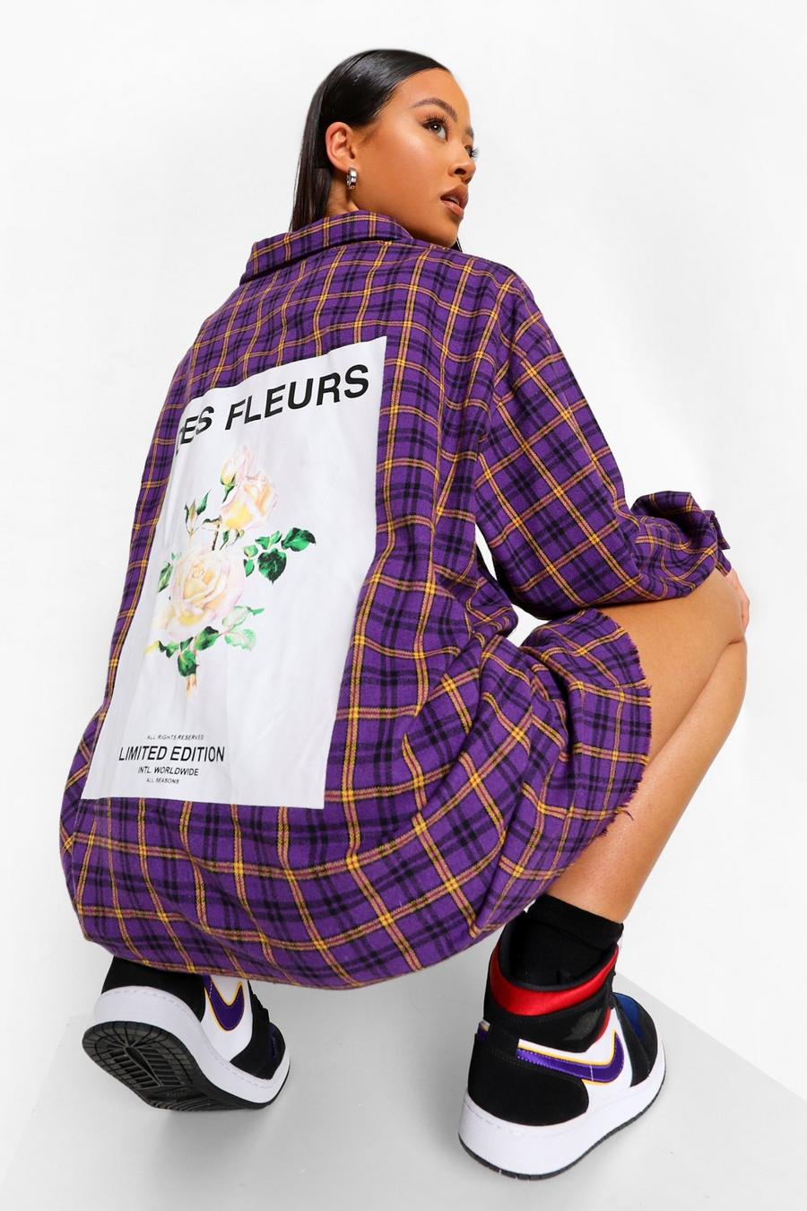 Kariertes Blusenkleid in Übergröße mit rückseitigem Rosen-Print, Violett image number 1