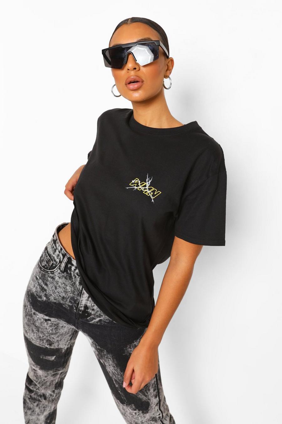 Black Woman T-shirt med tryck och blixt image number 1