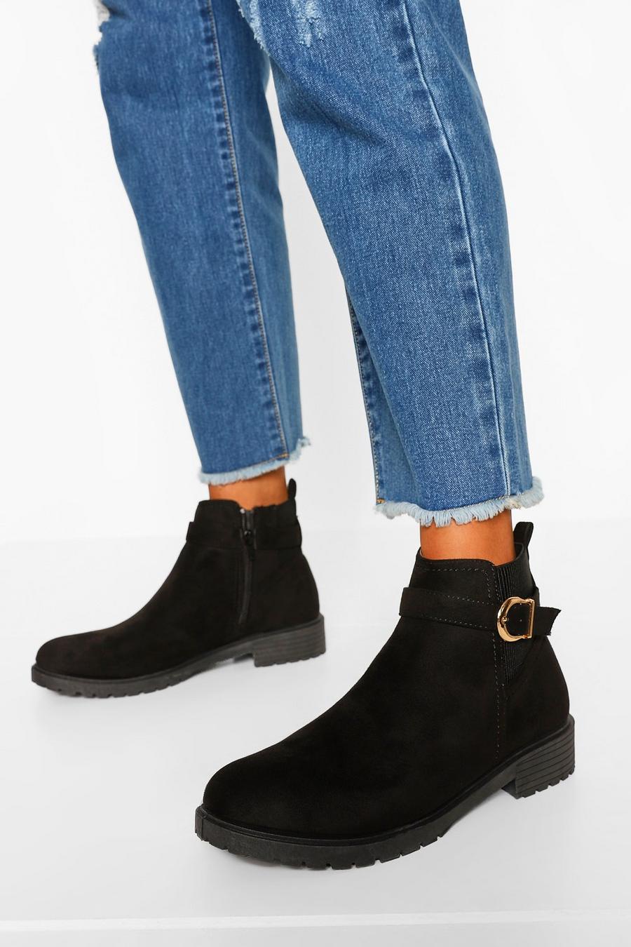 Black Wide Fit Chelsea Boots Met Gesp Detail image number 1