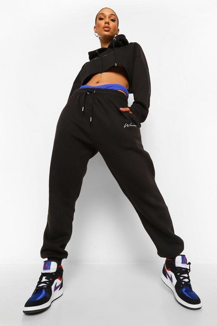 Woman Embroidered Cropped Tracksuit image number 1