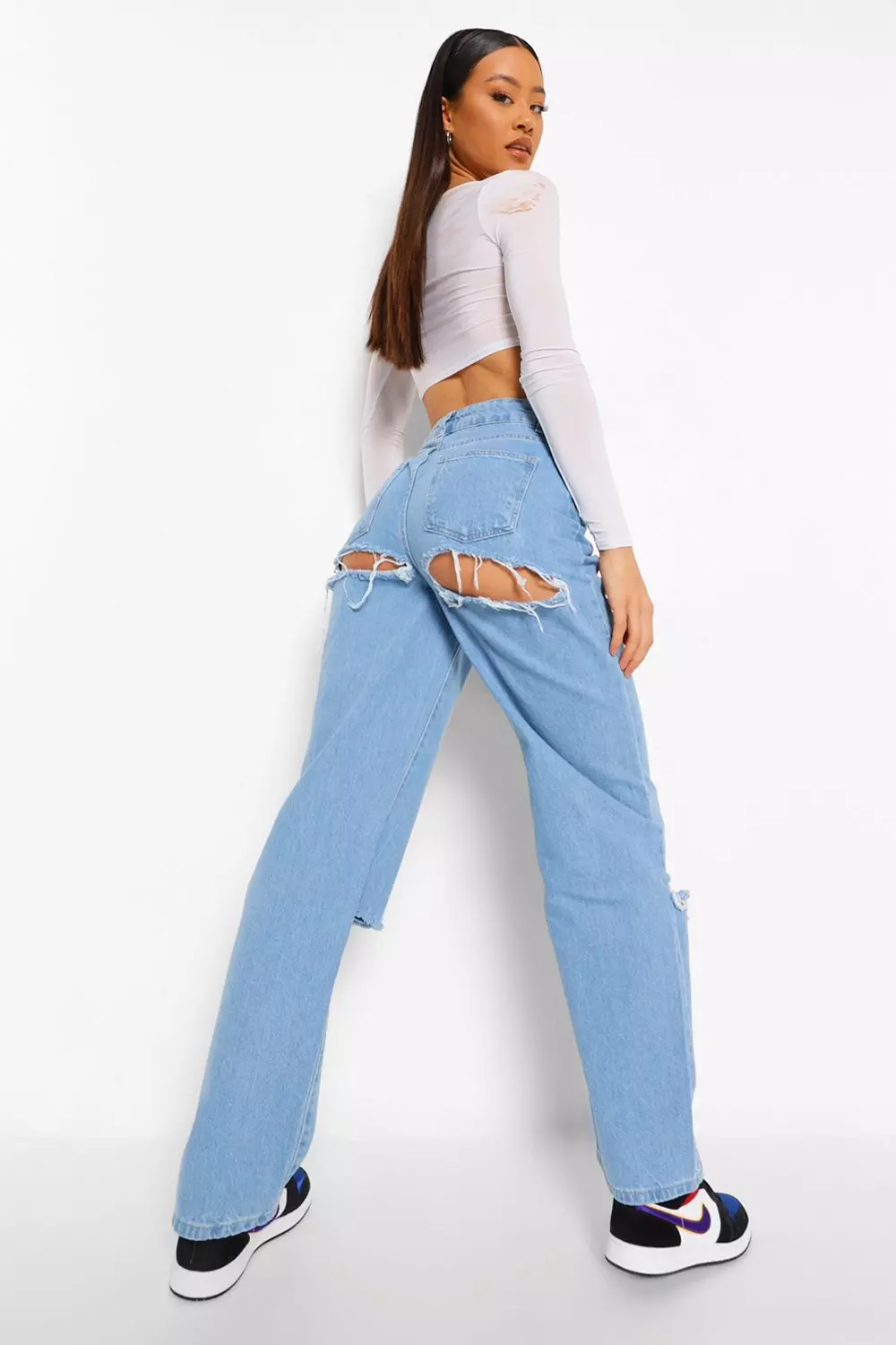 Loose-fit jeans with tears