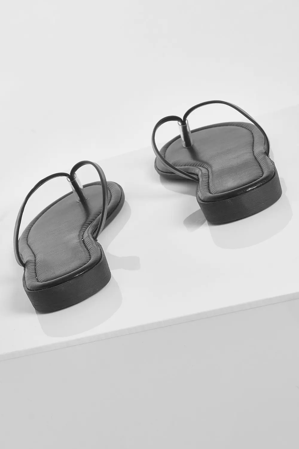 Black Basic Flip Flop alternative image