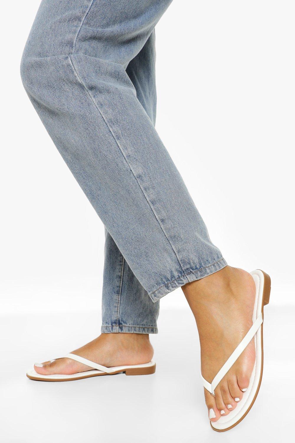 boohoo flip flops