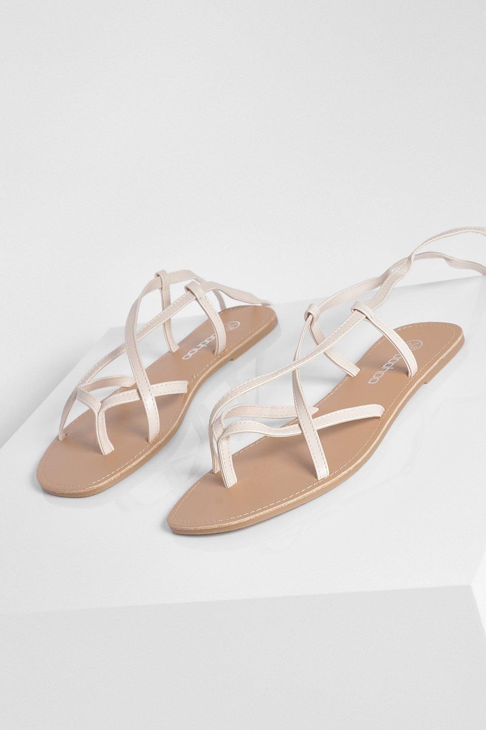 Sandales nouees chevilles sales
