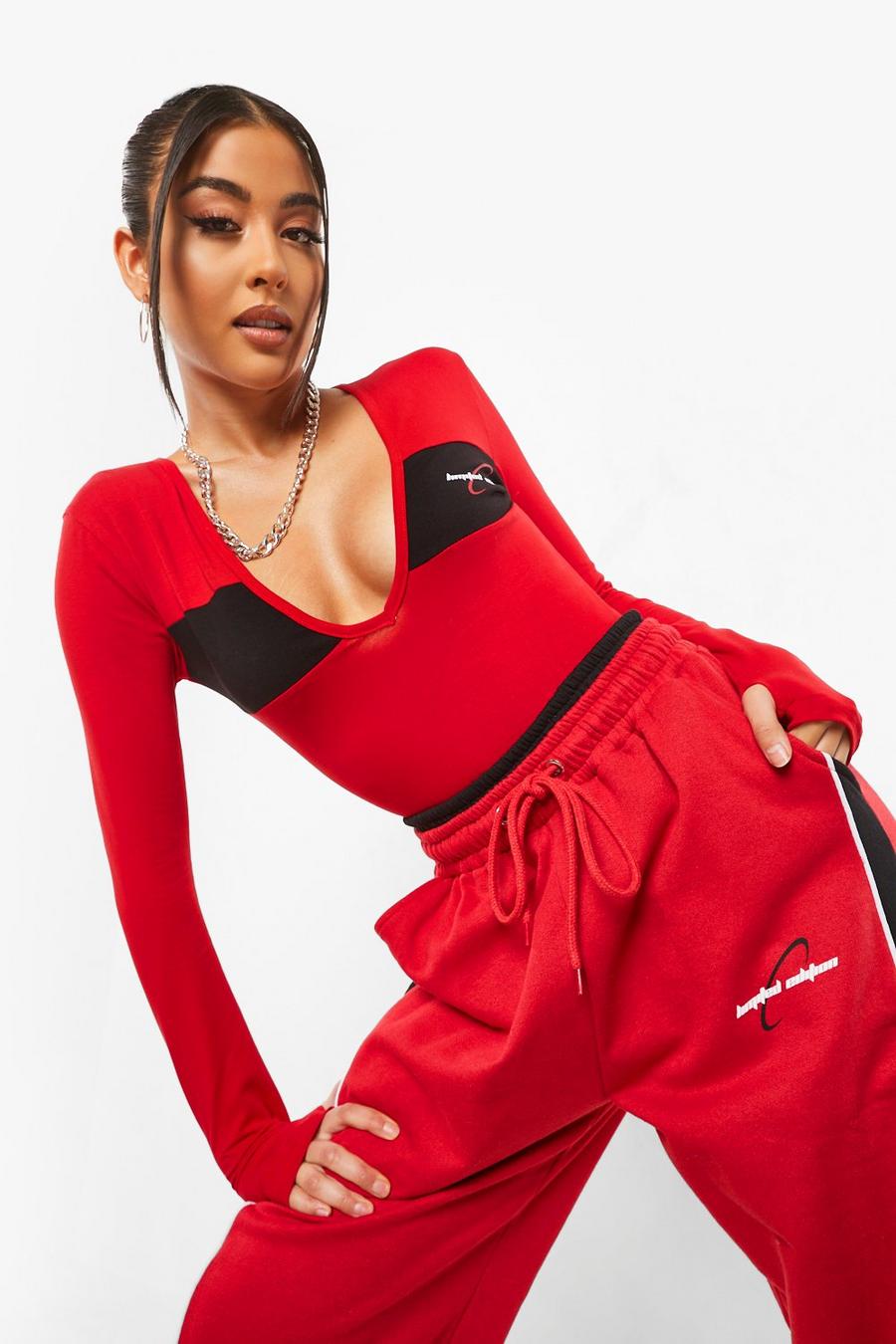 Red Getailleerde Colour Block Bodysuit Met Laag Decolleté image number 1