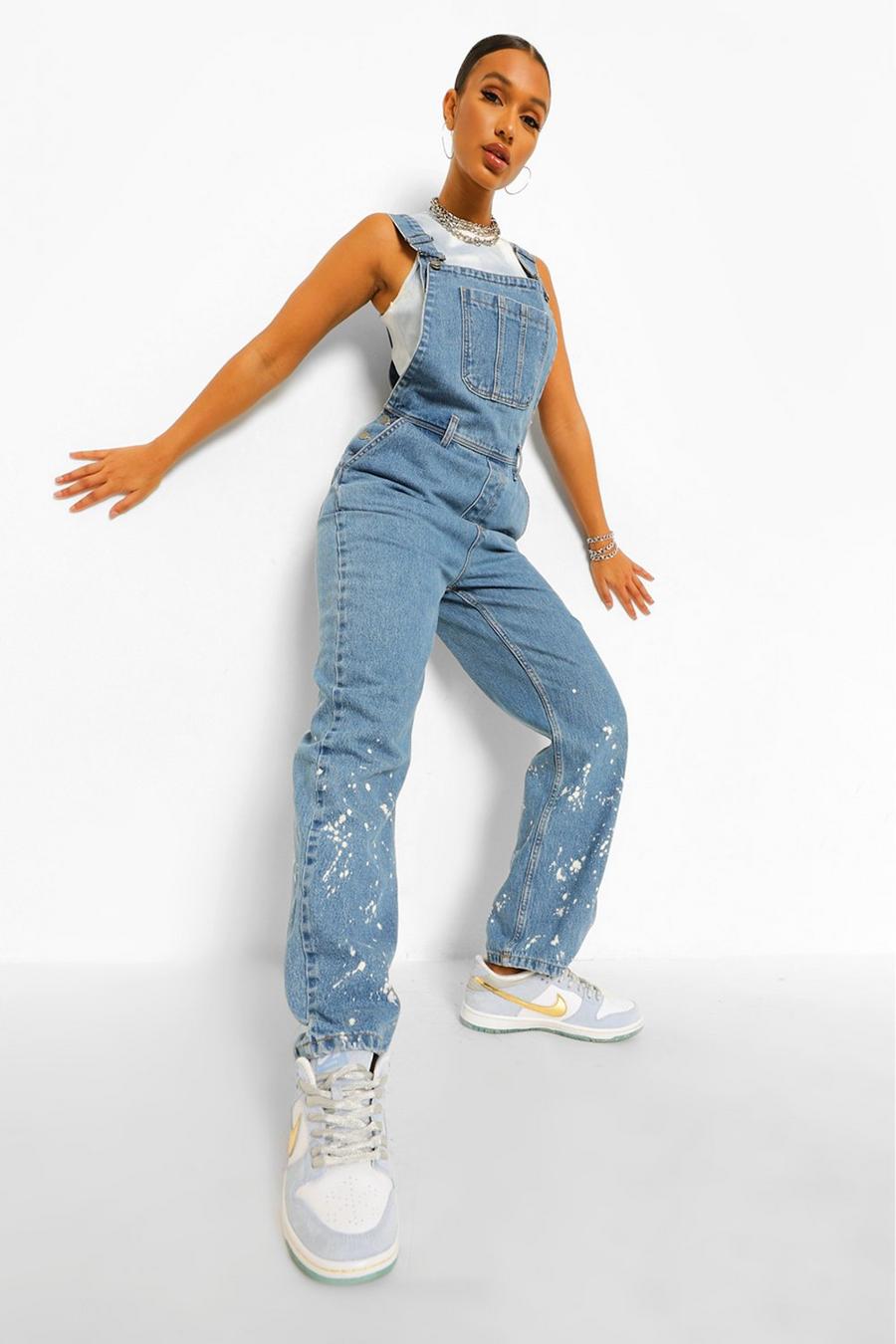 Salopette jeans con stampa a schizzi di vernice , Blu medio image number 1