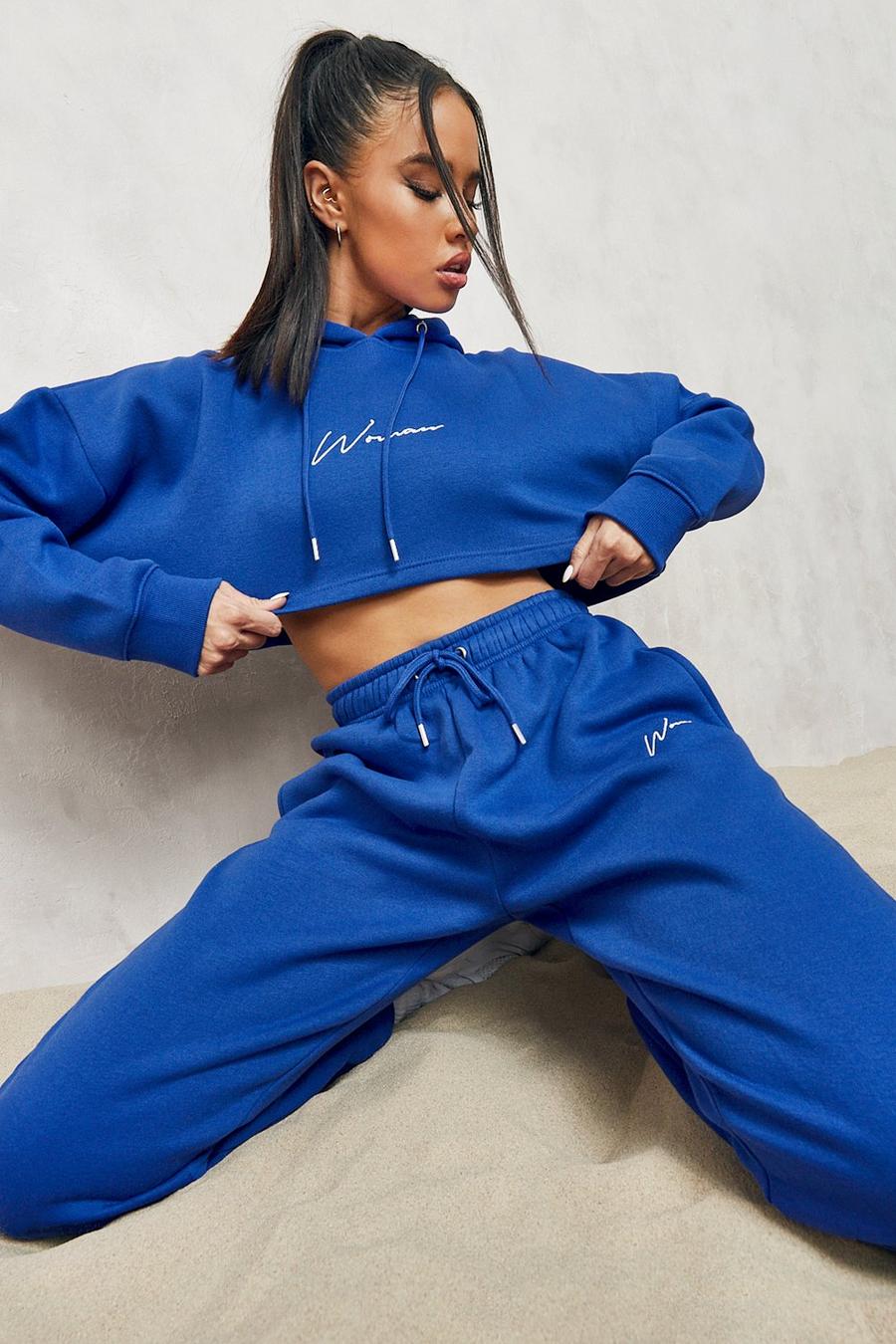Kurzer Trainingsanzug mit „Woman“-Stickerei, Kobaltblau image number 1