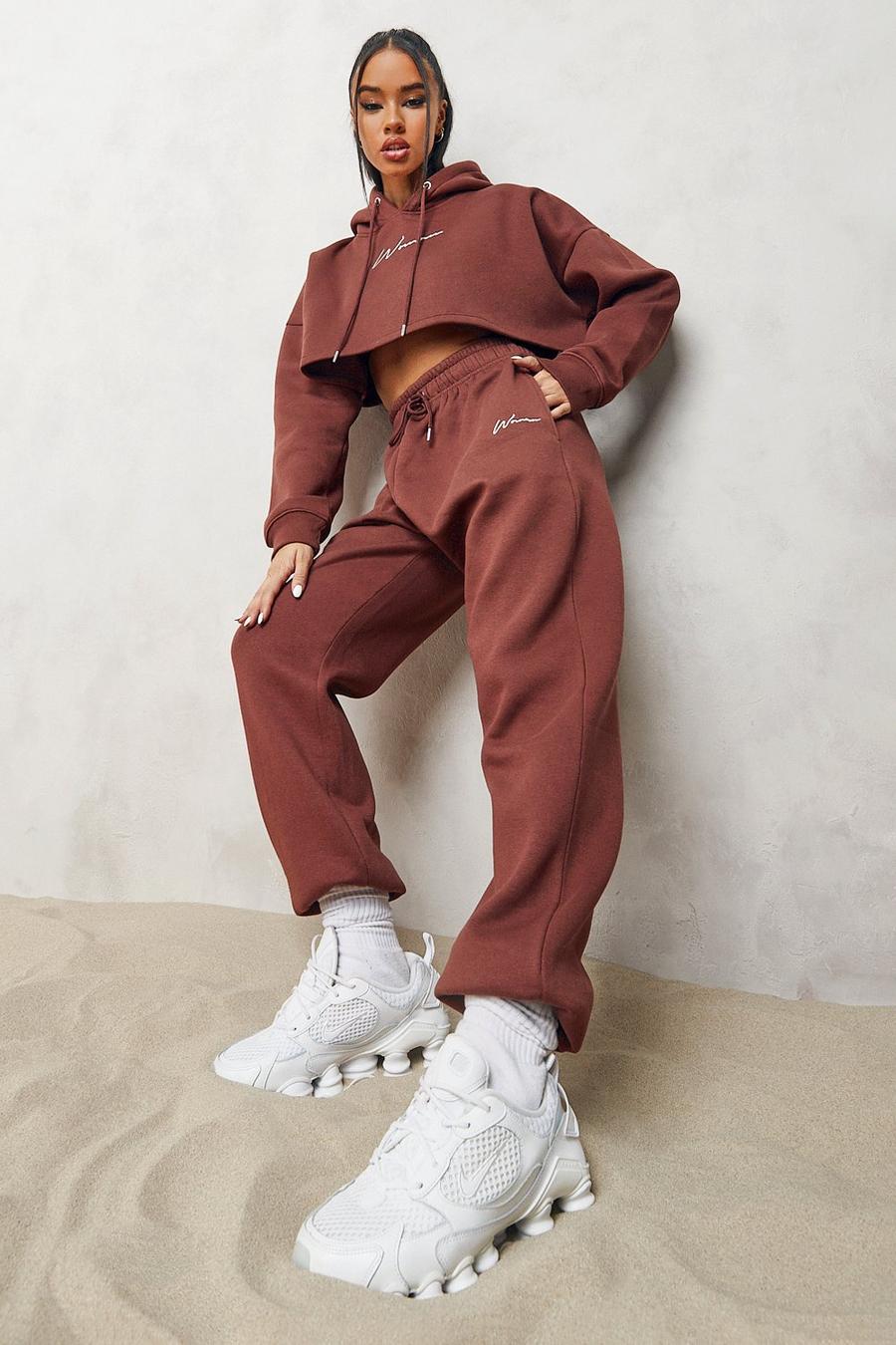 Chocolate Woman Embroidered Cropped Tracksuit image number 1