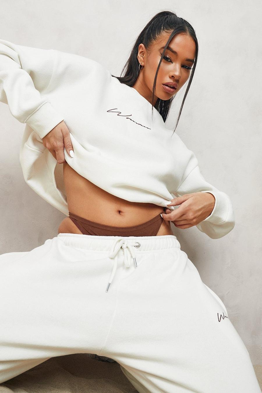 Ecru white Woman Embroidered Sweater Tracksuit image number 1