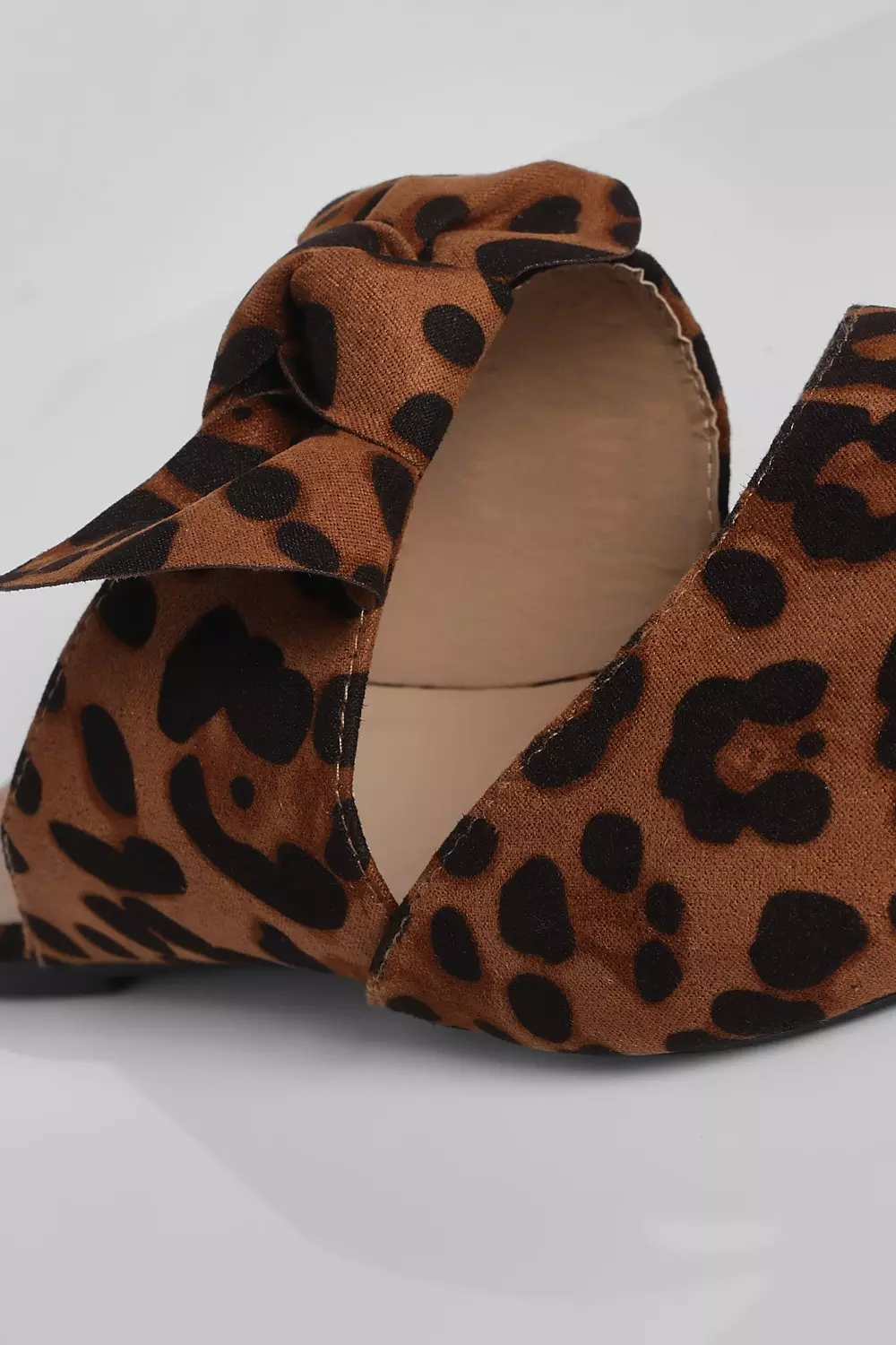 Leopard 2025 bow mules