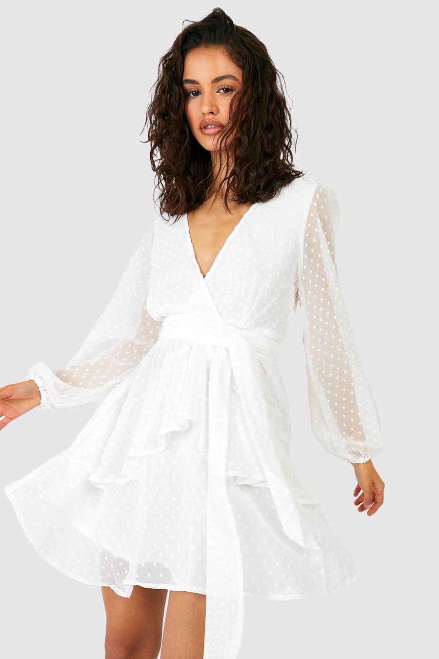 White שמלת מיני שיפון דובי עם מכפלת מלמלה image number 1
