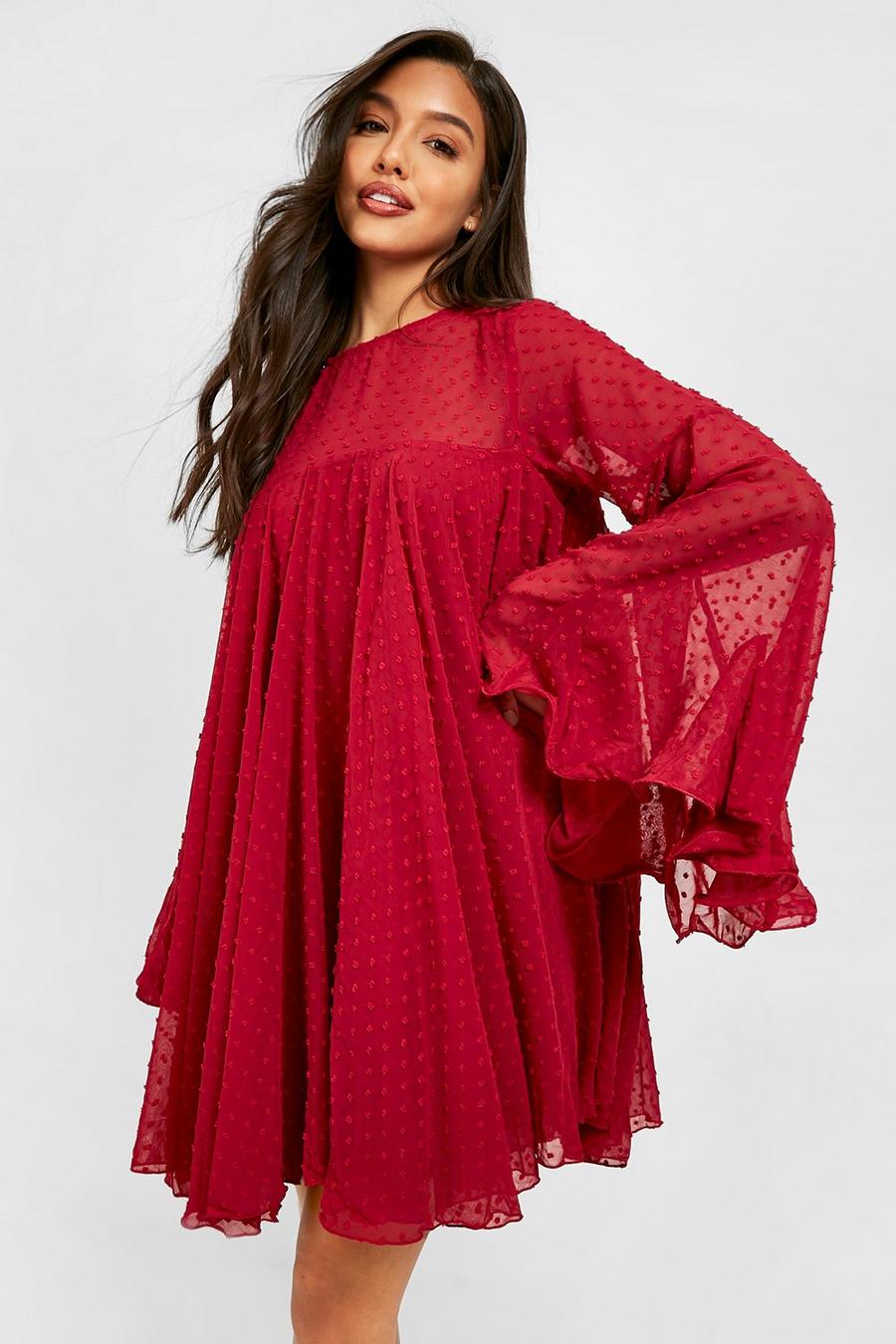 Berry rojo Dobby Mesh Pleated Detail Smock Dress image number 1