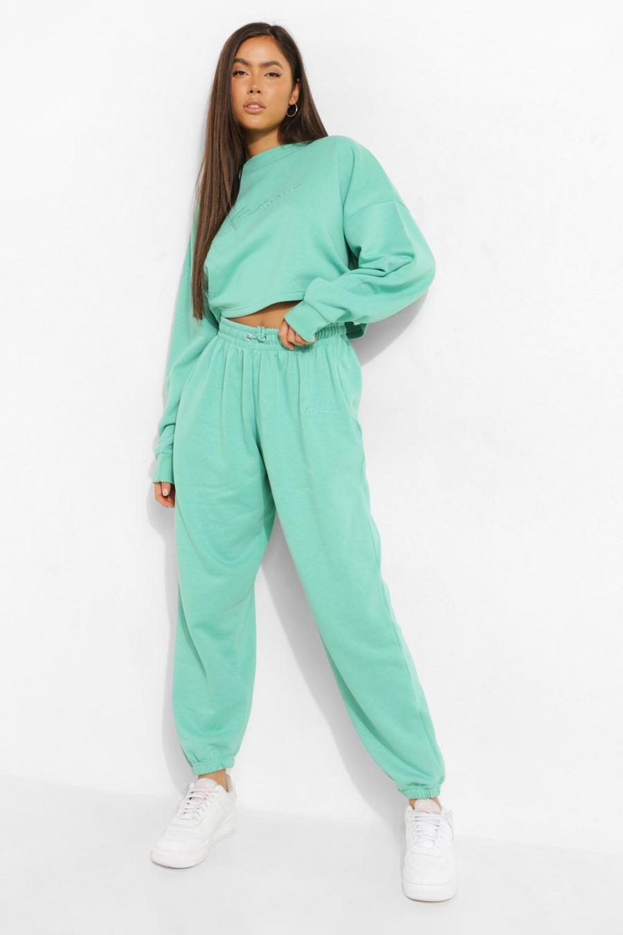 Jade Oversized Embroidered Woman Joggers image number 1
