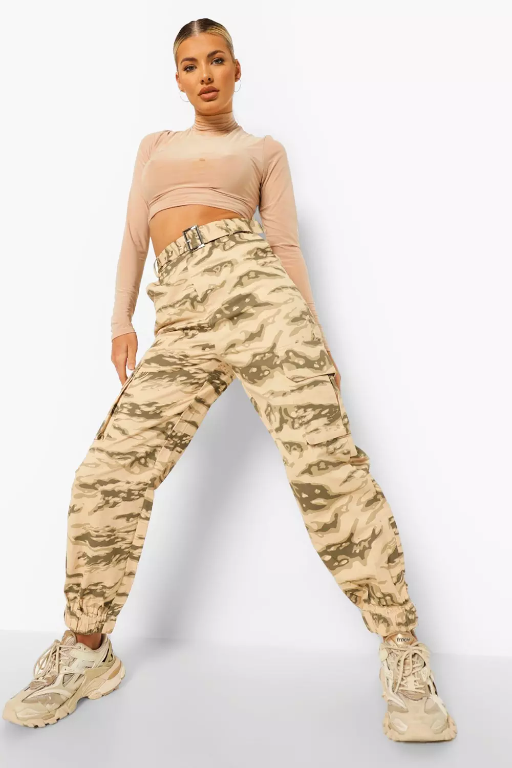 Camo on sale pants missguided