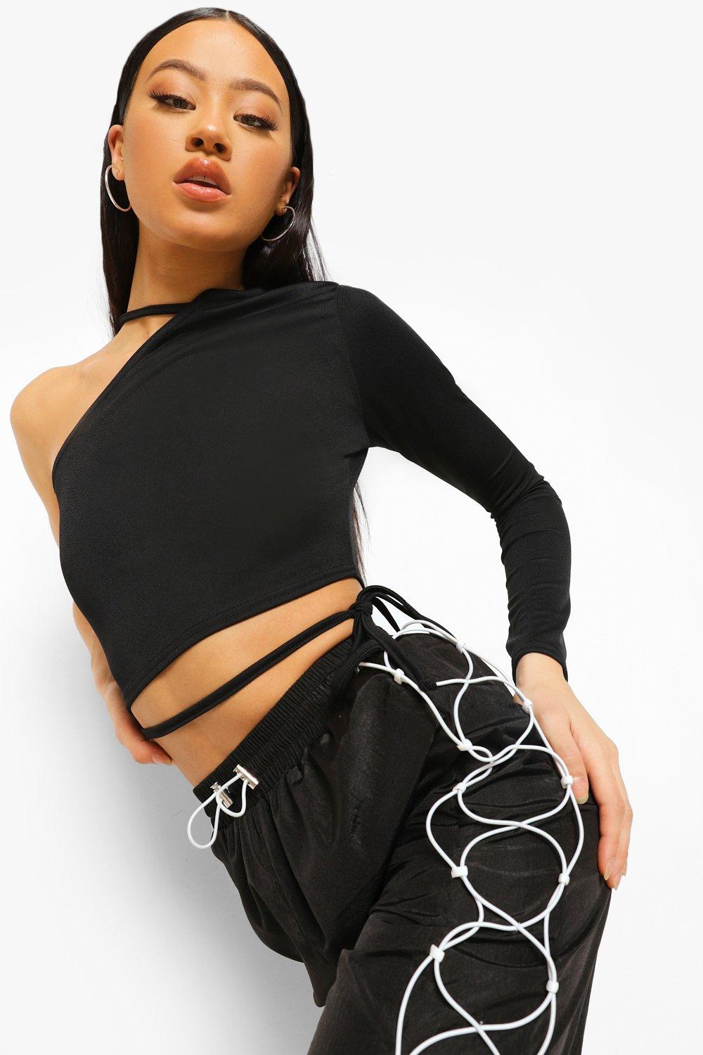 Crepe One Shoulder Strap Detail Crop Top