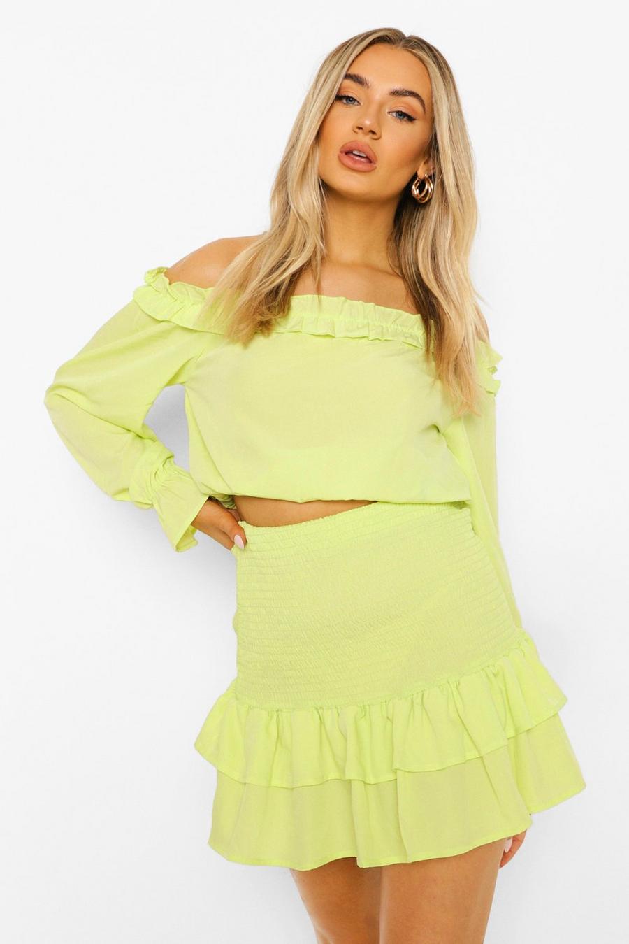 Top fruncido estilo Bardot y minifalda, Verde amarillo image number 1