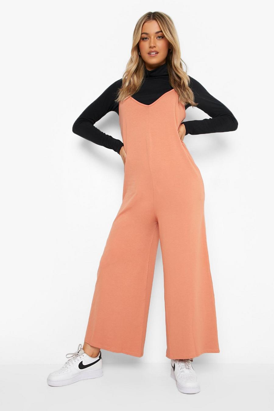 Caramel Oversize jumpsuit med V-ringning image number 1