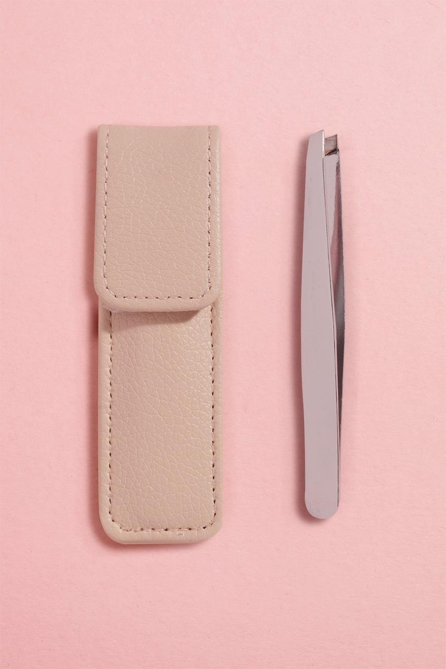 Nude Tweezers With Pouch image number 1