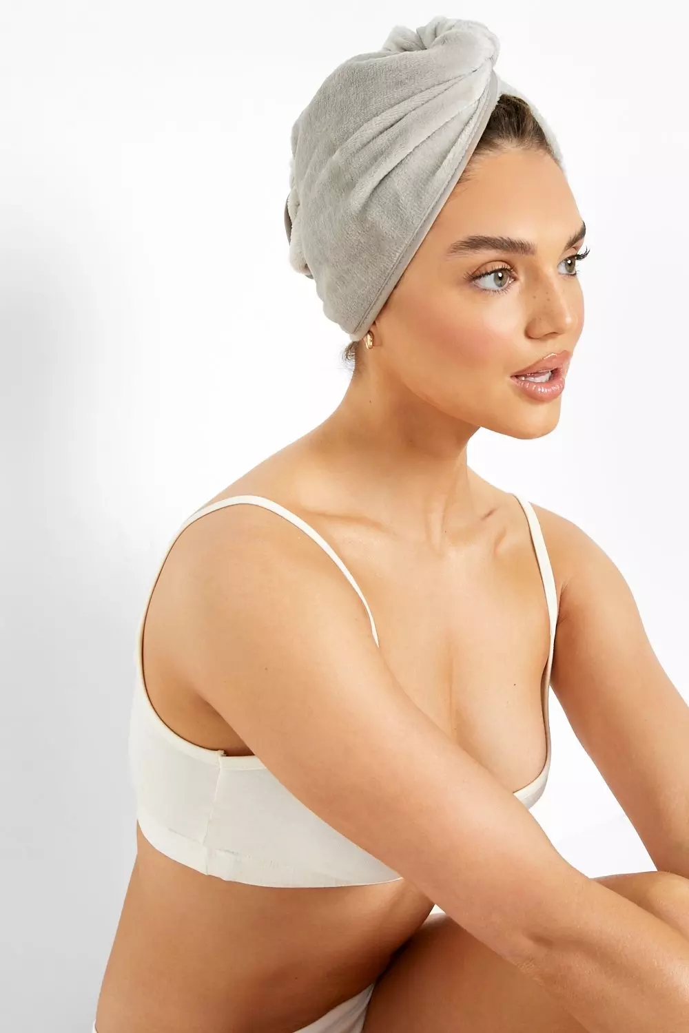 Grey Hair Towel With Button alternative image