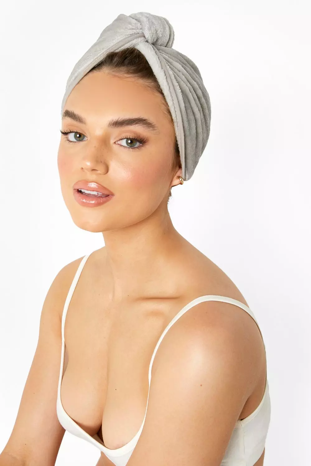 Grey Hair Towel With Button alternative image