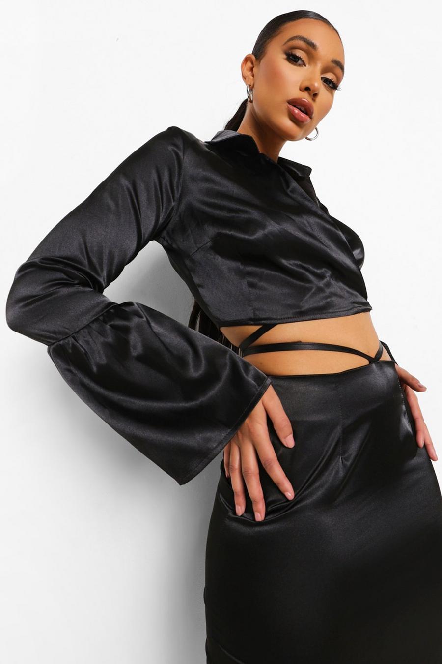 Umhang-Bluse aus Satin mit Taillenbindung, Schwarz image number 1