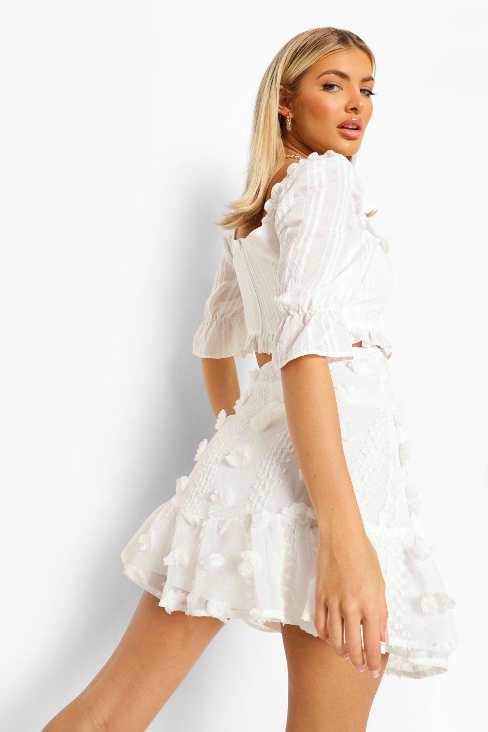 White textured 2025 skater skirt