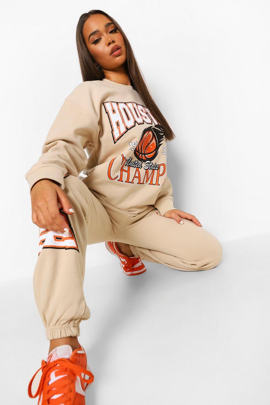 Sand Basketball Print Sweater Tracksuit image number 1