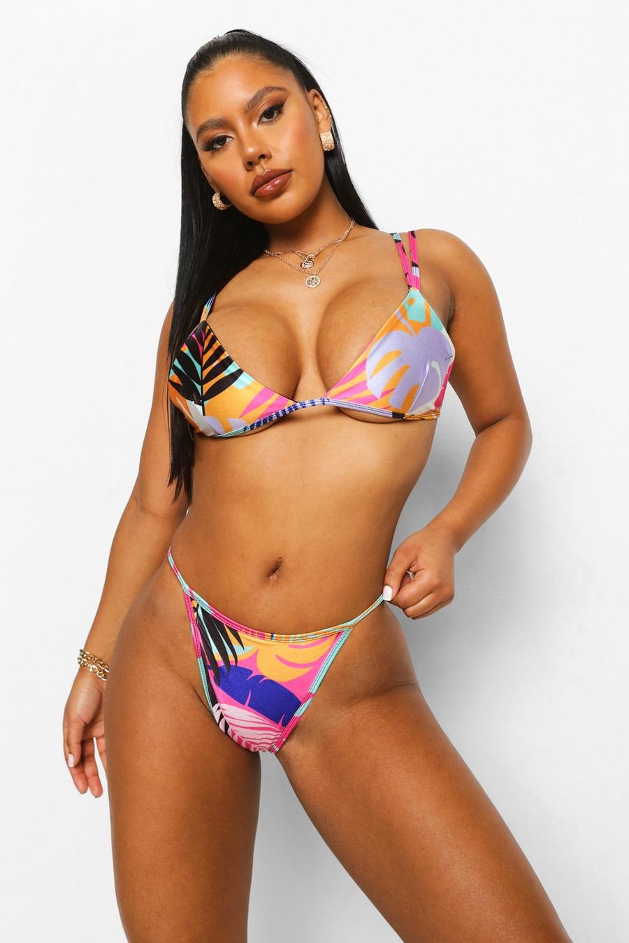 Black Triangelformad bikinitopp med tropiskt mönster image number 1