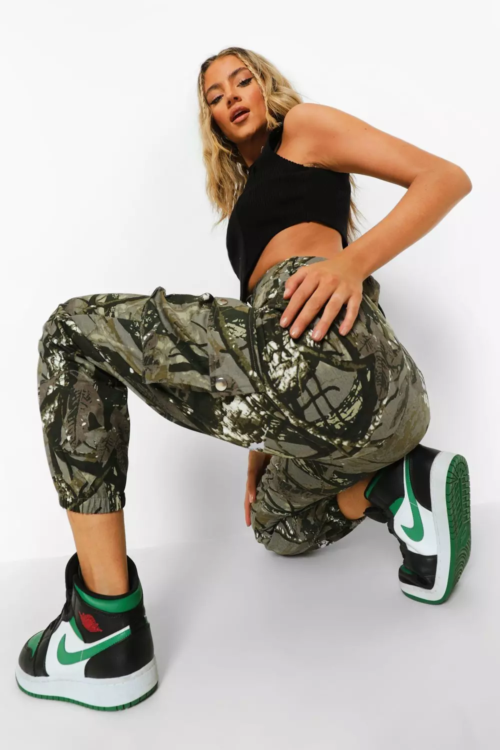 Nike women's camo store joggers