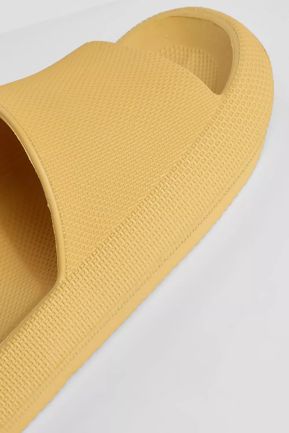 Mustard Chunky Sliders alternative image
