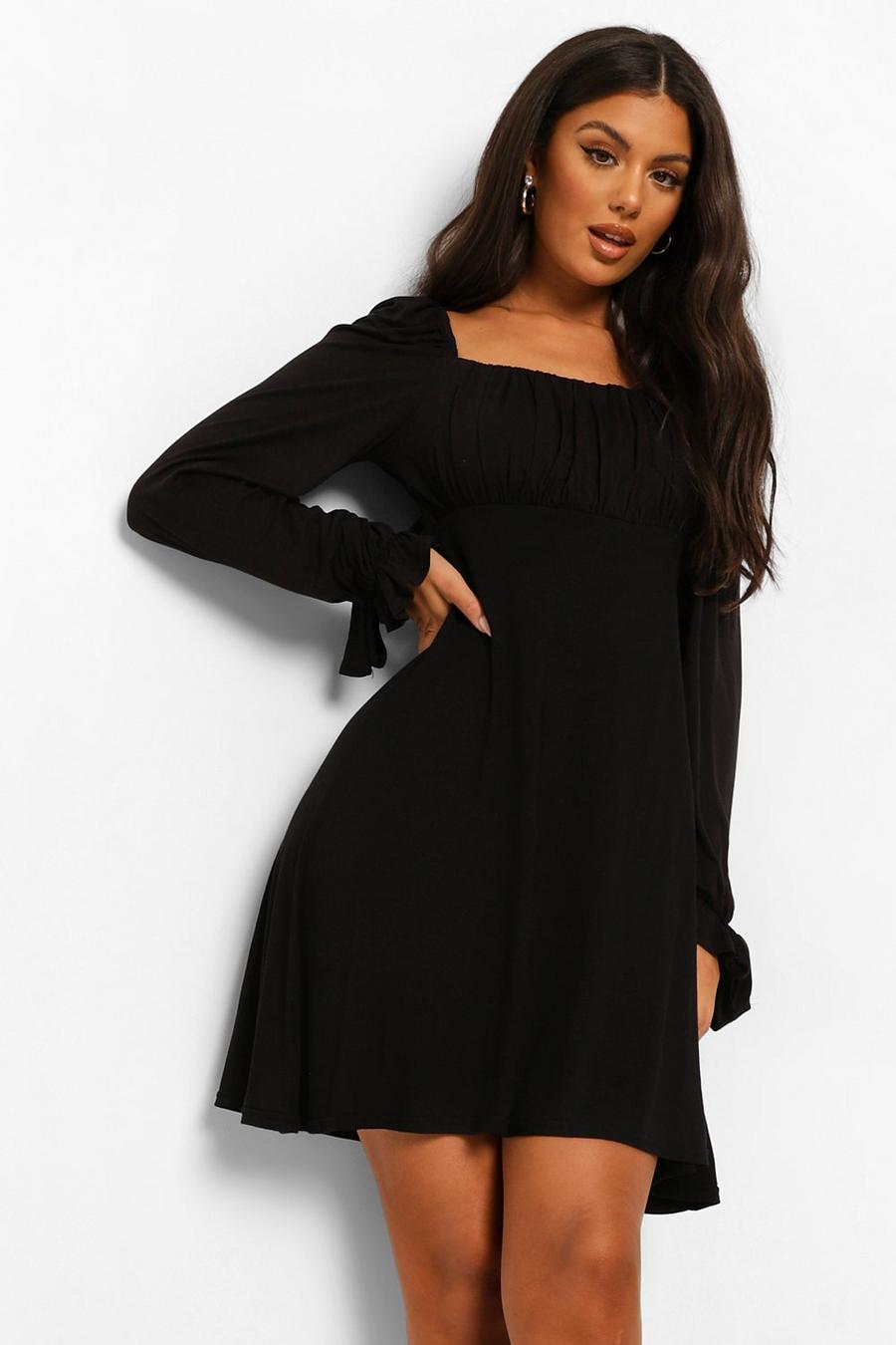 שחור שמלת סקייטר עם קפלים בחזה וקשירה image number 1
