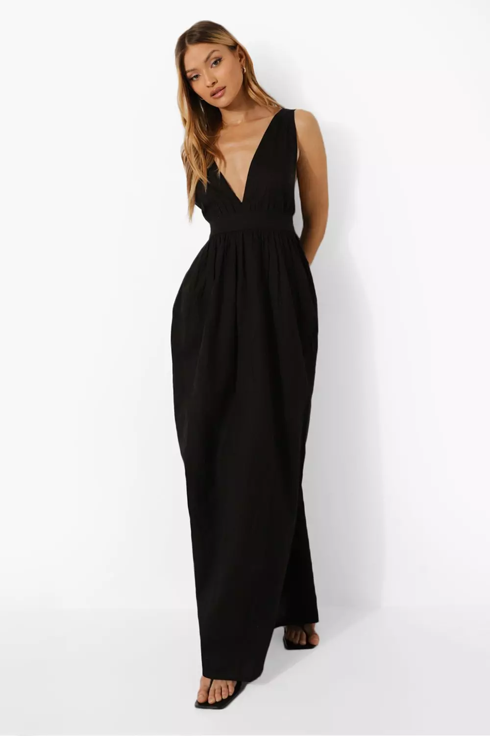 Black plunge clearance maxi dress