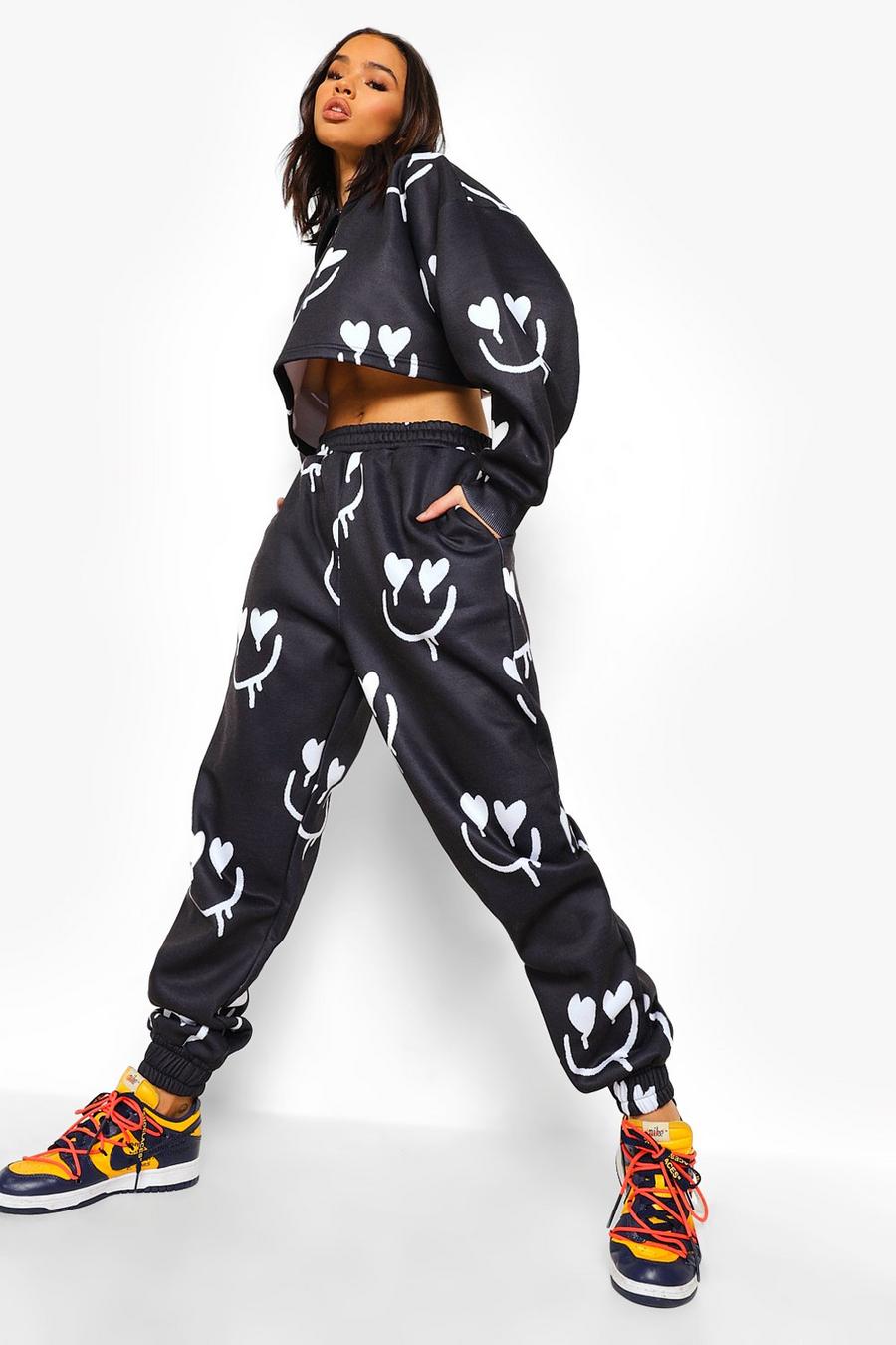 Black Heart Face Print Cropped Tracksuit image number 1