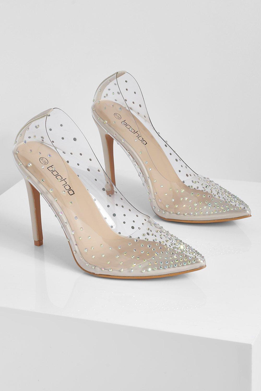 Scarpe col tacco trasparente e strass