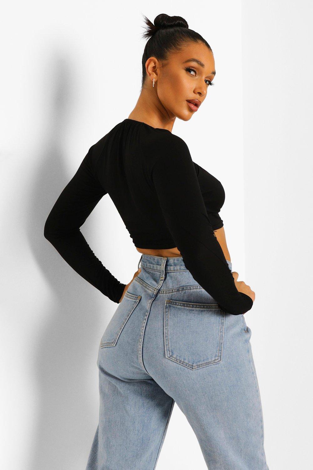 Long sleeve crop top store with high waisted jeans