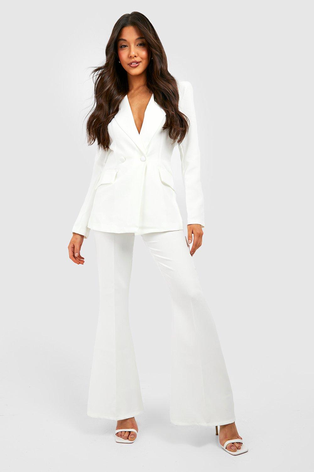 https://media.boohoo.com/i/boohoo/fzz11655_ivory_xl_2/female-ivory-fit-&-flare-dress-pants