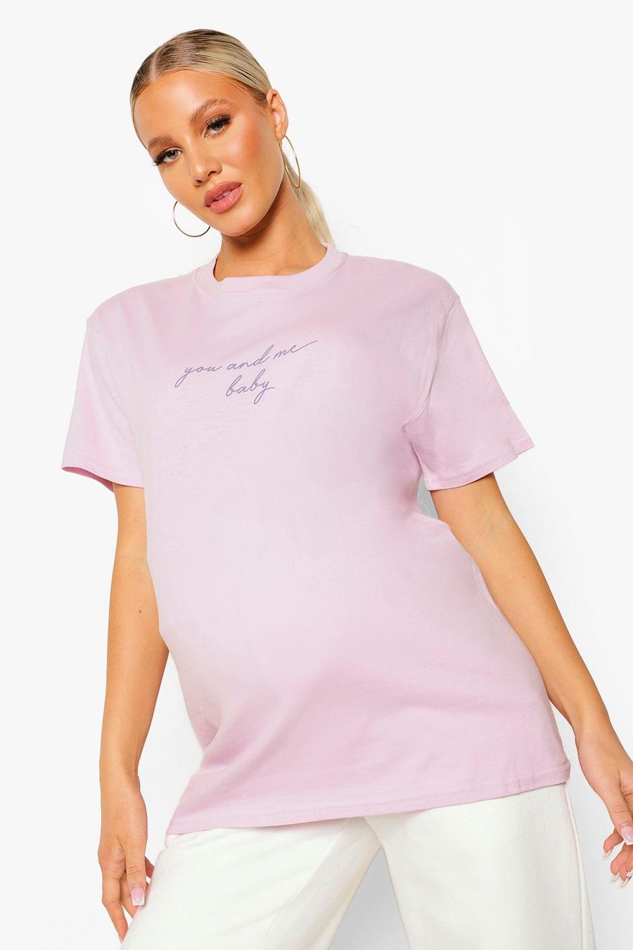 Umstandsmode T-Shirt mit „You And Me Baby“-Print, Flieder image number 1