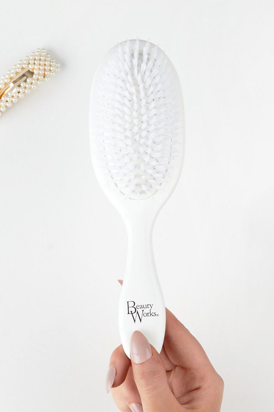 White Beauty Works Vegan Bristle Brush