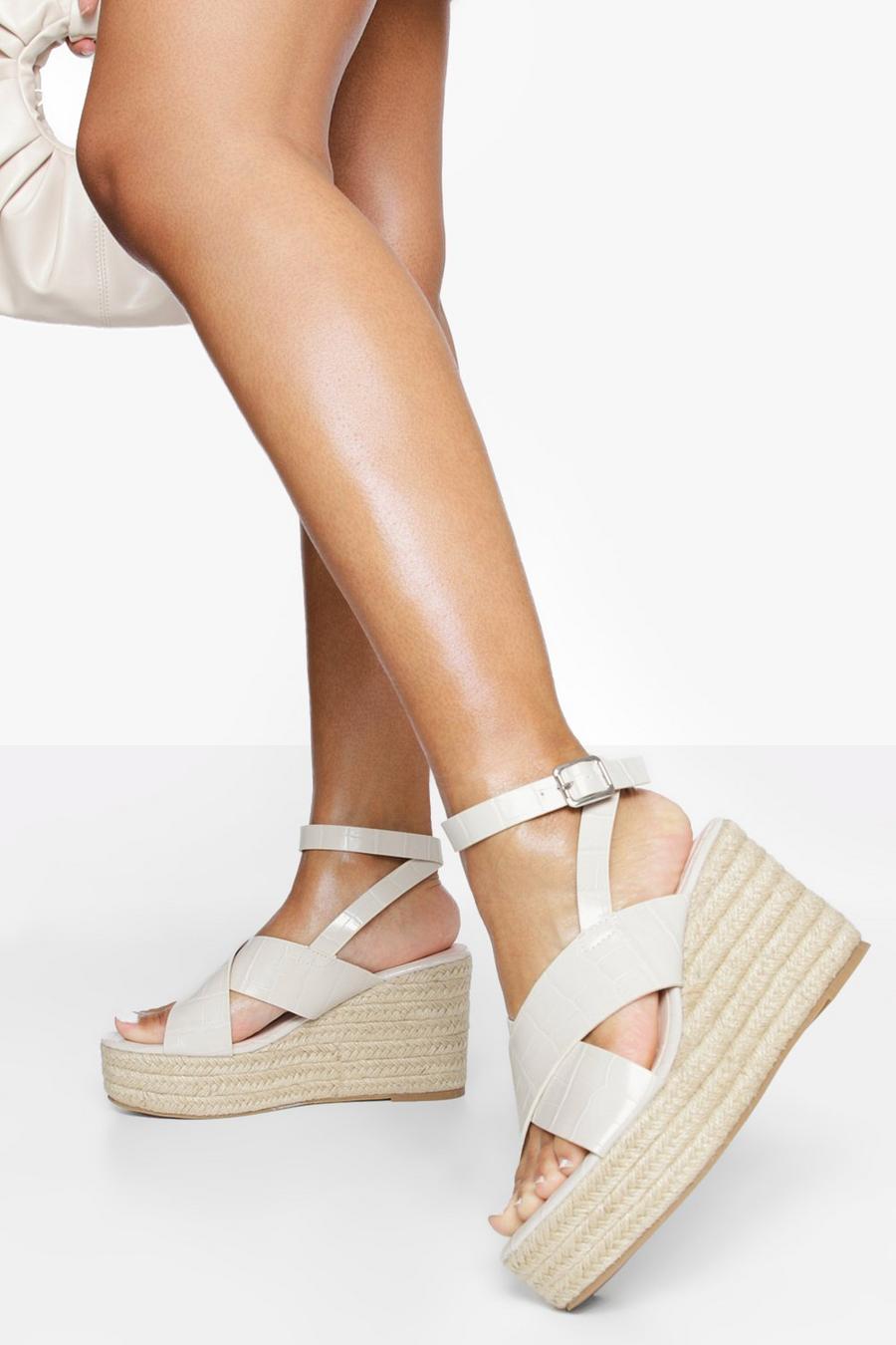 Sandales croco pieds larges à talons compensés, Off white blanc