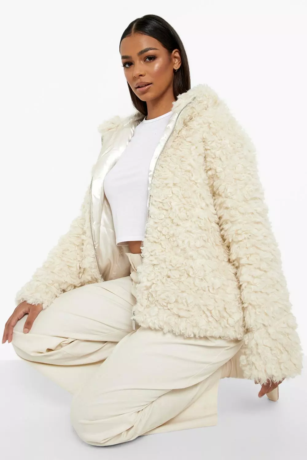 Fluffy teddy shop jacket with hood