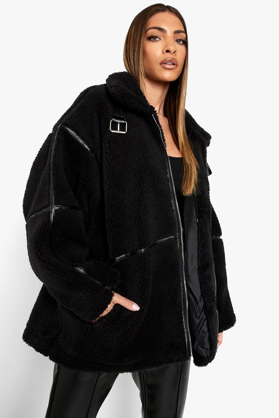 Manteau en polaire oversize avec boucle, Black image number 1