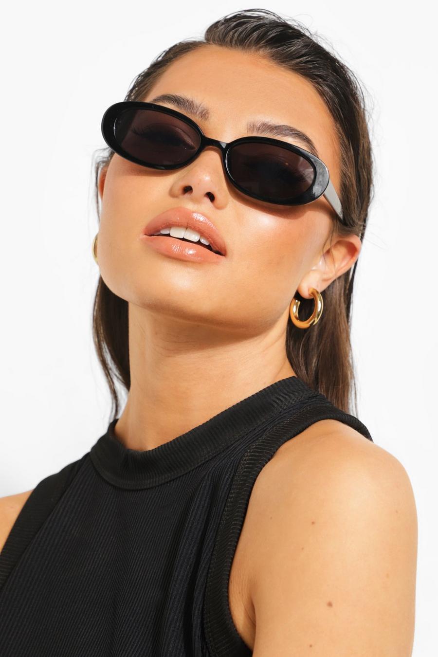 Black Tonal Oval Plastic Frame Sunglasses image number 1